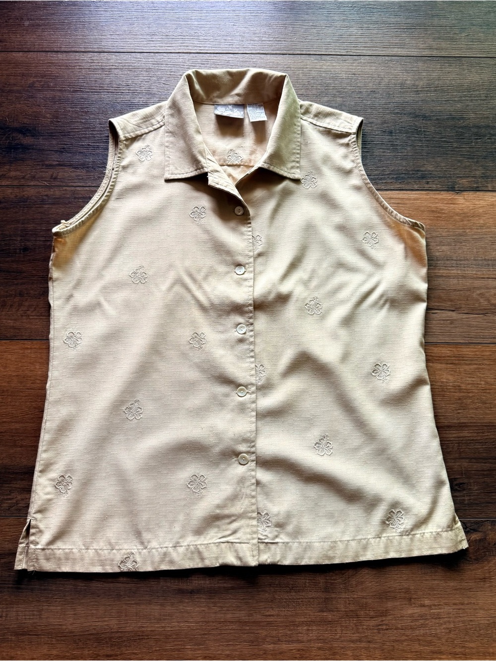Women’s Ocean Pacific Sleeveless Embroidered Button Down Shirt
